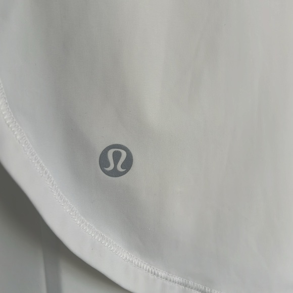 Lululemon white tank
lululemon athletica - Picture 4 of 6